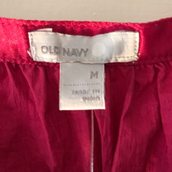 Old Navy, Size M, Fuchsia Crochet Tank Top - Picture 5 of 7